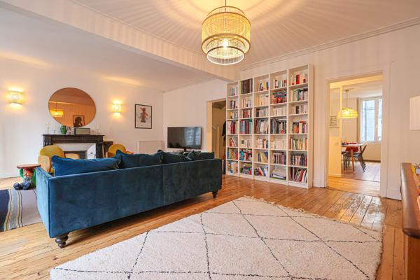 Louer Appartement 6 pièces - 146 m²