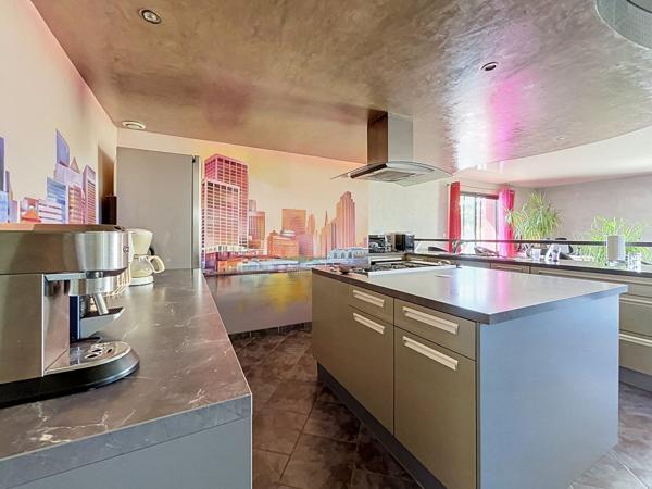 Villa 5 pièces – 125 m² sur 2 500 m² avec piscine – Castelnau-d'Estrétefonds