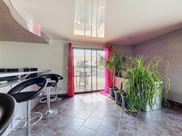 Villa 5 pièces – 125 m² sur 2 500 m² avec piscine – Castelnau-d'Estrétefonds