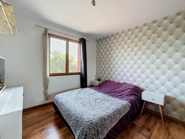 Villa 5 pièces – 125 m² sur 2 500 m² avec piscine – Castelnau-d'Estrétefonds