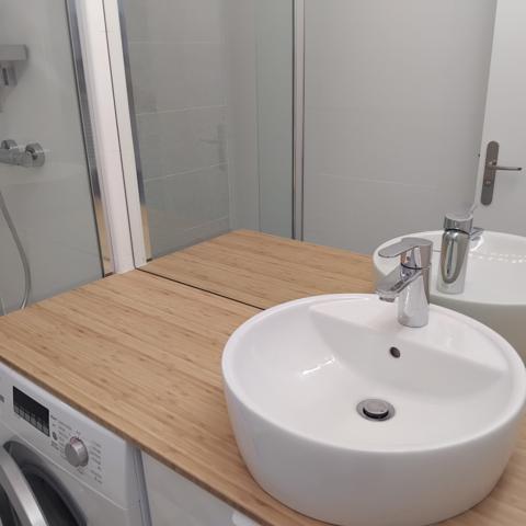 Produit rare avec vue incroyable sur une grande pelouse et canal Le Grau-du-Roi (30240)