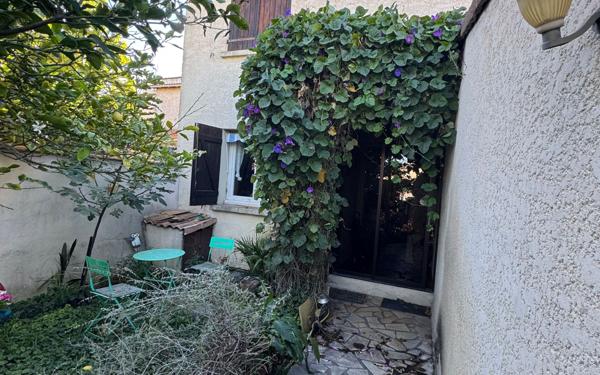 Maison à vendre    6 pièces •  Nîmes