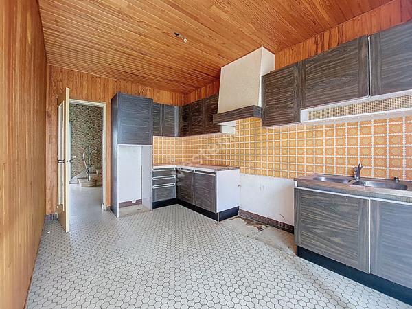 Nantes Nord - Cardo - Géraudière : En VENTE ! Maison familiale de 127 m², 3 chambres poss.4, salon séjour, cuisine, garage. Sur 1 000 m² de terrain proche toutes commodités.