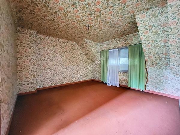 Nantes Nord - Cardo - Géraudière : En VENTE ! Maison familiale de 127 m², 3 chambres poss.4, salon séjour, cuisine, garage. Sur 1 000 m² de terrain proche toutes commodités.