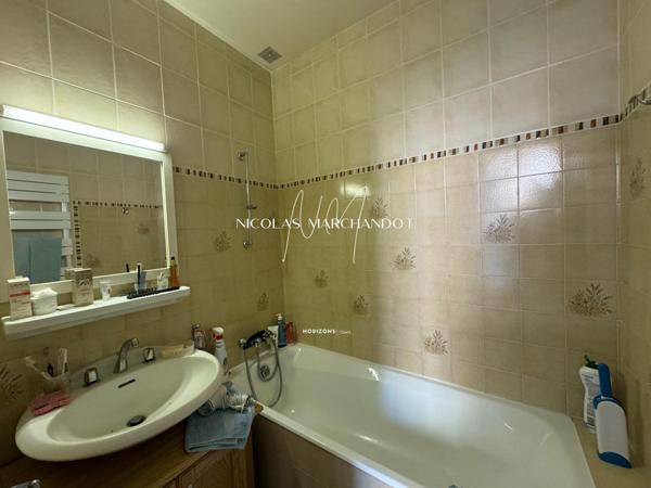 Immeuble Art Déco- charmant 2 pièces