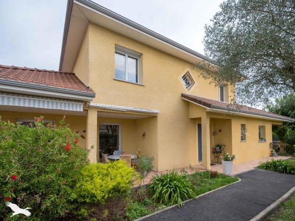 Maison à vendre |  Lescar |  7 pièces | 187 m²