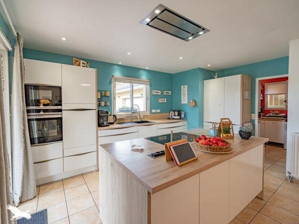 Maison à vendre |  Lescar |  7 pièces | 187 m²