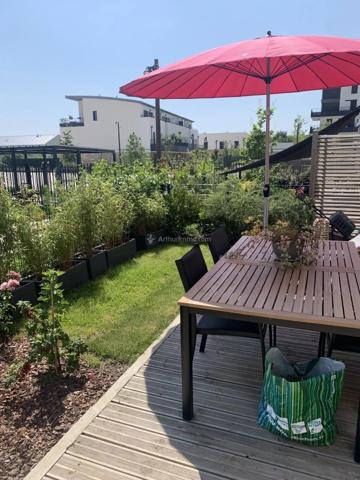 Vente                                                      Appartement
                        
                     4 pièces                      78 m2                     à Montévrain