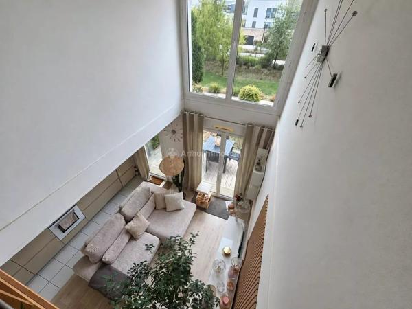 Vente                                                      Appartement
                        
                     4 pièces                      78 m2                     à Montévrain