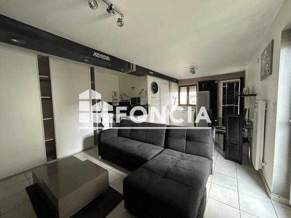 Location Studio meublé 33 m² - 19 RUE BARNAVE Saint Martin D Heres 38400