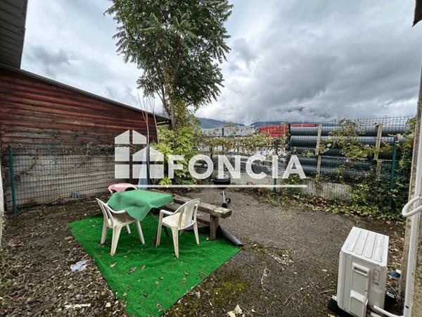 Location Studio meublé 33 m² - 19 RUE BARNAVE Saint Martin D Heres 38400