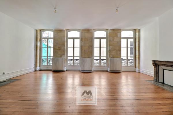 BORDEAUX CENTRE CHARTRONS – à vendre ensemble immobilier de 1 800 m2 - Parcelle de 1 500 m2
