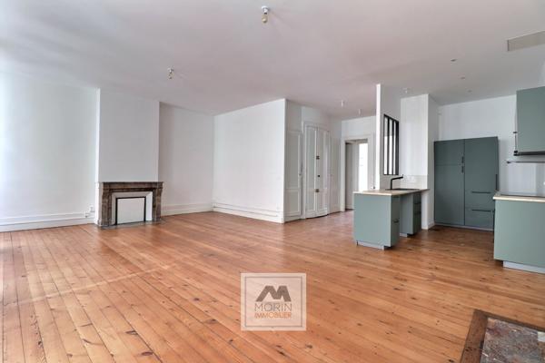 BORDEAUX CENTRE CHARTRONS – à vendre ensemble immobilier de 1 800 m2 - Parcelle de 1 500 m2