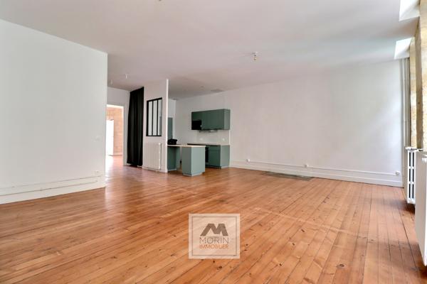 BORDEAUX CENTRE CHARTRONS – à vendre ensemble immobilier de 1 800 m2 - Parcelle de 1 500 m2