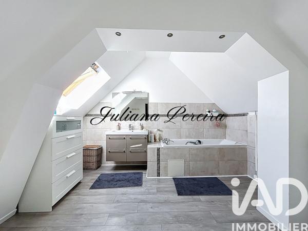 Maison à vendre 5 pièces 118 m² Fontenay-Saint-Père
