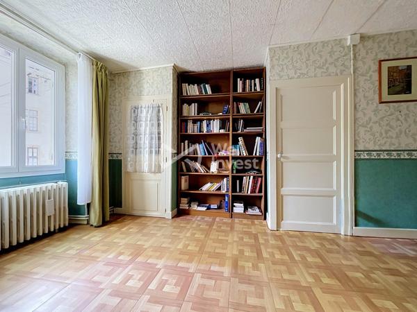 Maison de ville de type 4 de 100 m2.