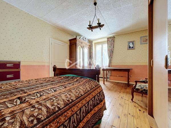 Maison de ville de type 4 de 100 m2.