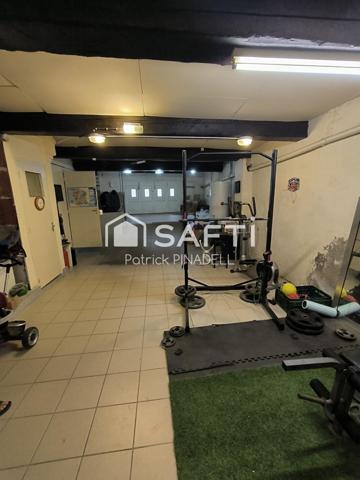 Maison d'habitation 3 faces, 4 chambres, garage, patio