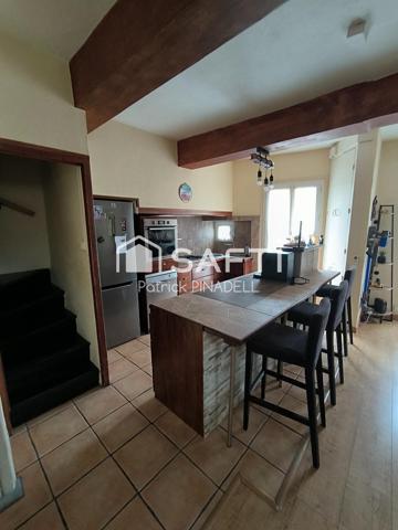 Maison d'habitation 3 faces, 4 chambres, garage, patio