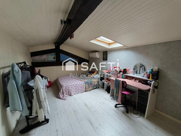 Maison d'habitation 3 faces, 4 chambres, garage, patio