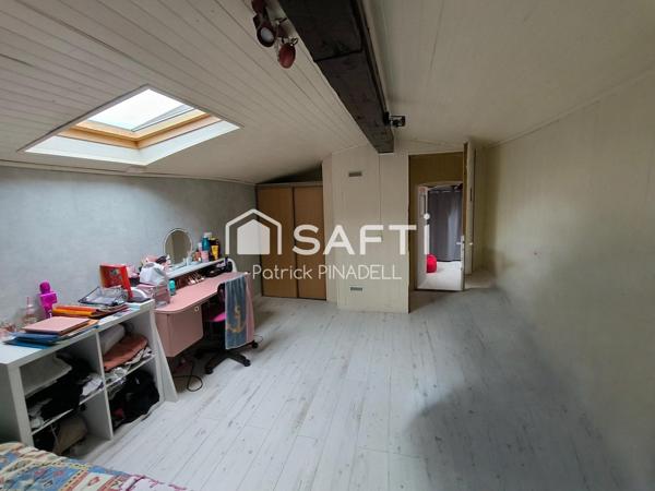 Maison d'habitation 3 faces, 4 chambres, garage, patio