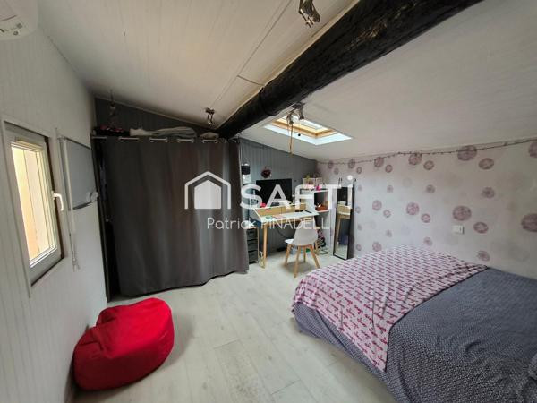 Maison d'habitation 3 faces, 4 chambres, garage, patio