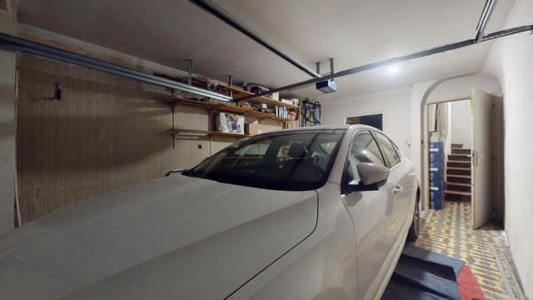 Maison de village de caractère avec garage, terrasse panoramique et plus de 240 m² utiles – Le Luc-en-Provence (83340)