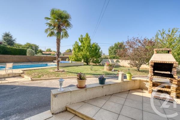 Maison à vendre  8 pièces - 188,70 m2 STE EUPHEMIE - 01