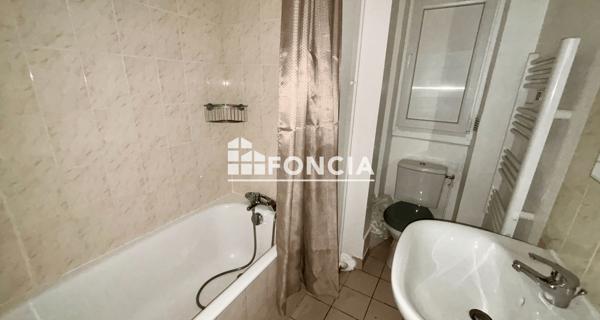 Location Appartement 2 pièces 51.2 m² - Paris 75006