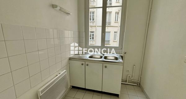 Location Appartement 2 pièces 51.2 m² - Paris 75006