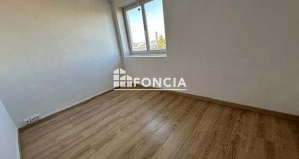Location Appartement 4 pièces 69.02 m² - Créteil 94000