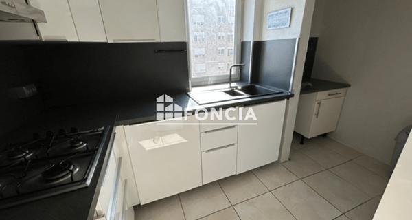 Location Appartement 4 pièces 69.02 m² - Créteil 94000