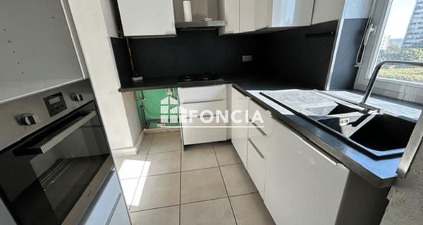 Location Appartement 4 pièces 69.02 m² - Créteil 94000