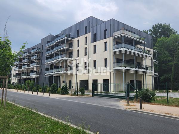 Appartement T3 (62 m²) en location à OLIVET