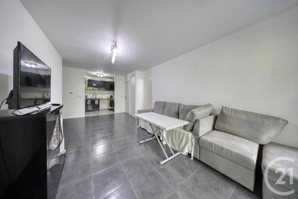 Appartement F4 à vendre  4 pièces - 73,15 m 2   VIGNEUX SUR SEINE  - 91