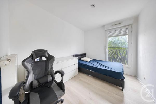 Appartement F4 à vendre  4 pièces - 73,15 m 2   VIGNEUX SUR SEINE  - 91
