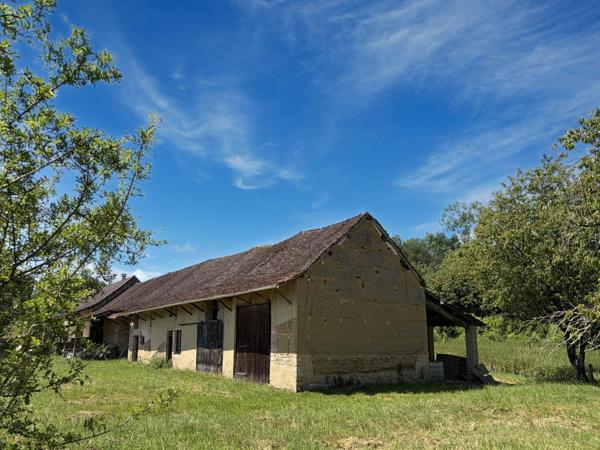 Ancien corps de ferme à rénover
