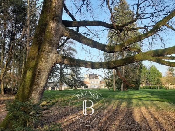 Poitiers, Manoir 6 Chambres -  328 m² à vendre