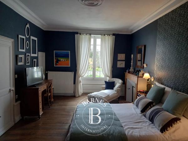 Poitiers, Manoir 6 Chambres -  328 m² à vendre