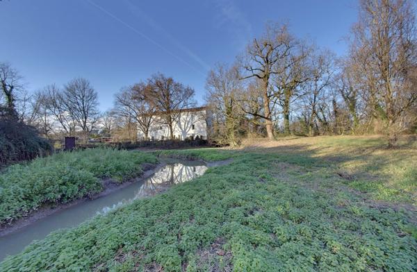 En quête d'une habitation originale et pleine de charmes ?