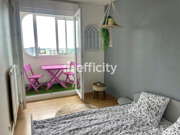 Appartement
         2 pièces
        - 67 m² 129 900 € *