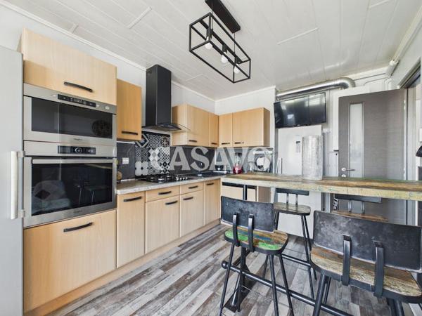 Vente Appartement 4 pièces de 74m² - 69800 Saint-Priest