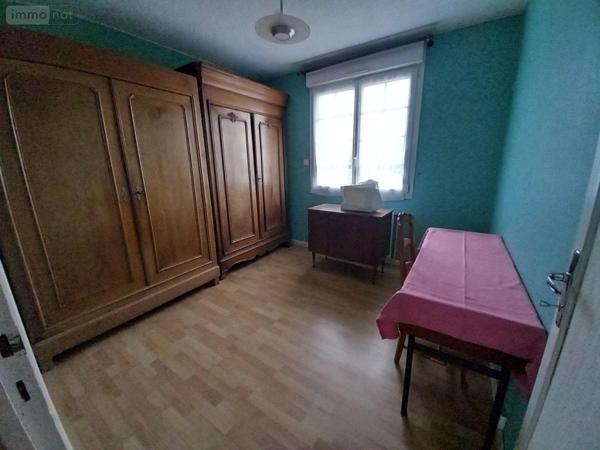 Maison à vendre à Domfront-en-Poiraie dans l'Orne (61700), ref : 61049-1043