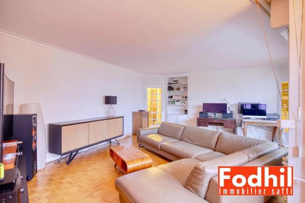 Châtenay-Malabry- Appartement Familial 4 pièces de 115 m² avec 3 chambres, un parking et une cave.