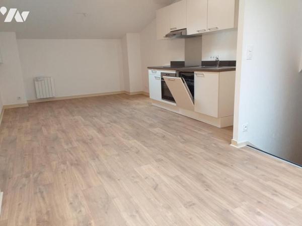 LIBRE! PARC POMPIDOU 270m² DE BUREAUX 1er et 2ème étage avec stationnement