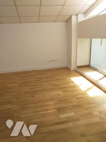 LIBRE! PARC POMPIDOU 270m² DE BUREAUX 1er et 2ème étage avec stationnement