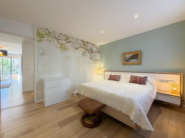 HYERES - Appartement T4 de 120 m² - Terrasse - Garage