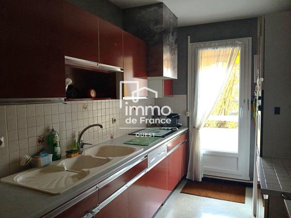 ANGERS JULES VERNE : APPARTEMENT T5 - SEJOUR - 3 CHAMBRES - ASCENSEUR - GARAGE