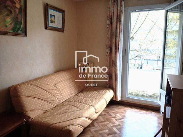 ANGERS JULES VERNE : APPARTEMENT T5 - SEJOUR - 3 CHAMBRES - ASCENSEUR - GARAGE