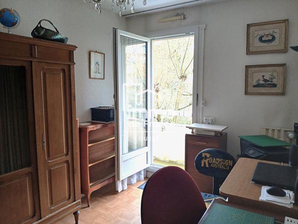 ANGERS JULES VERNE : APPARTEMENT T5 - SEJOUR - 3 CHAMBRES - ASCENSEUR - GARAGE